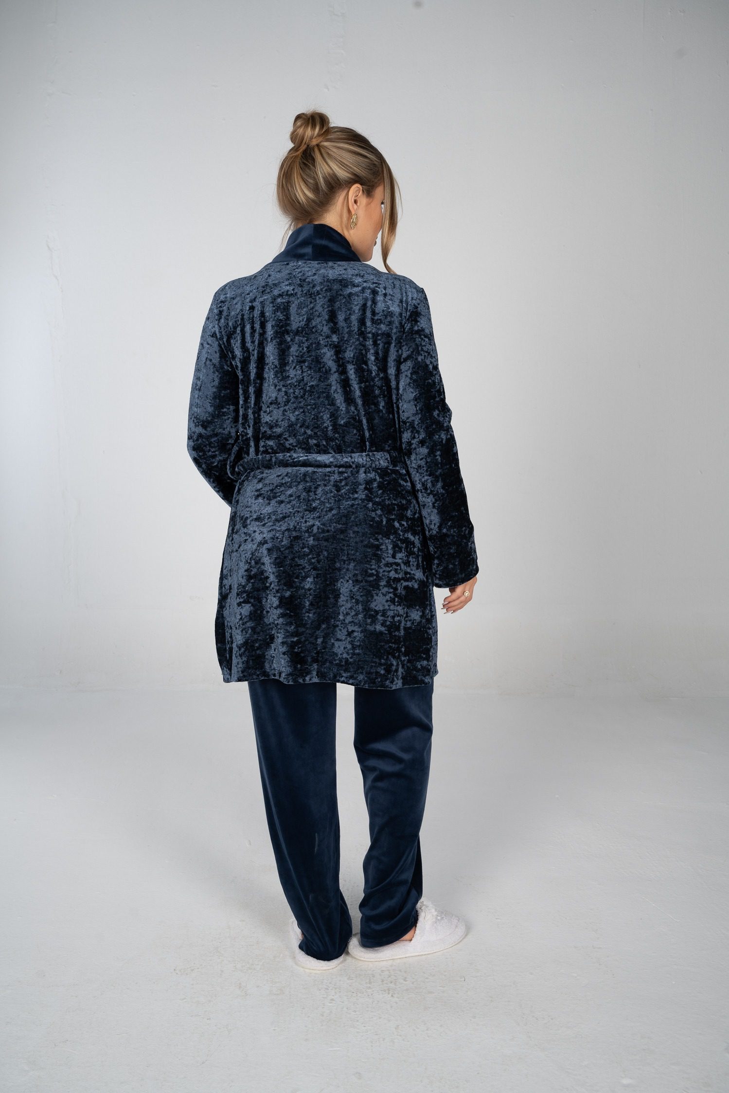 Studio Session-818-1