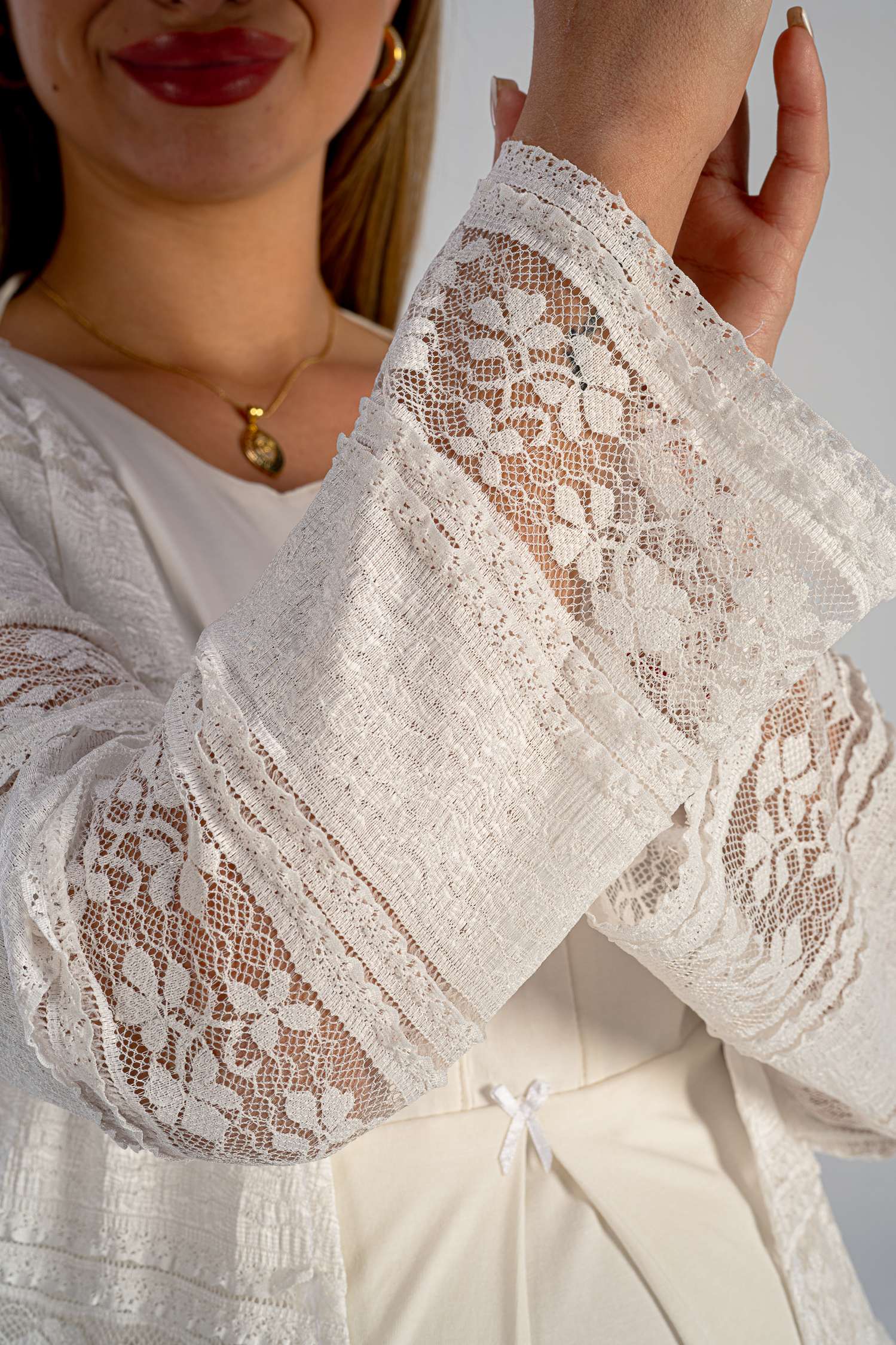 Summer maternity and nursing white pajama set shipping across all Egypt